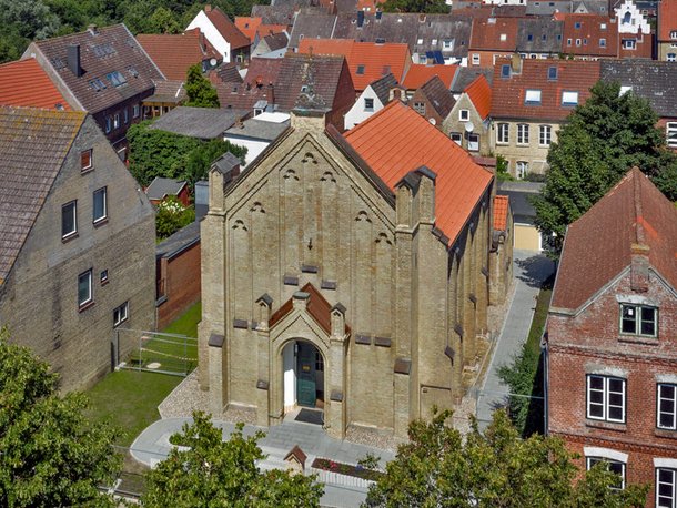 Katholische Kirche St. Knud in Friedrichstadt - Außenansicht